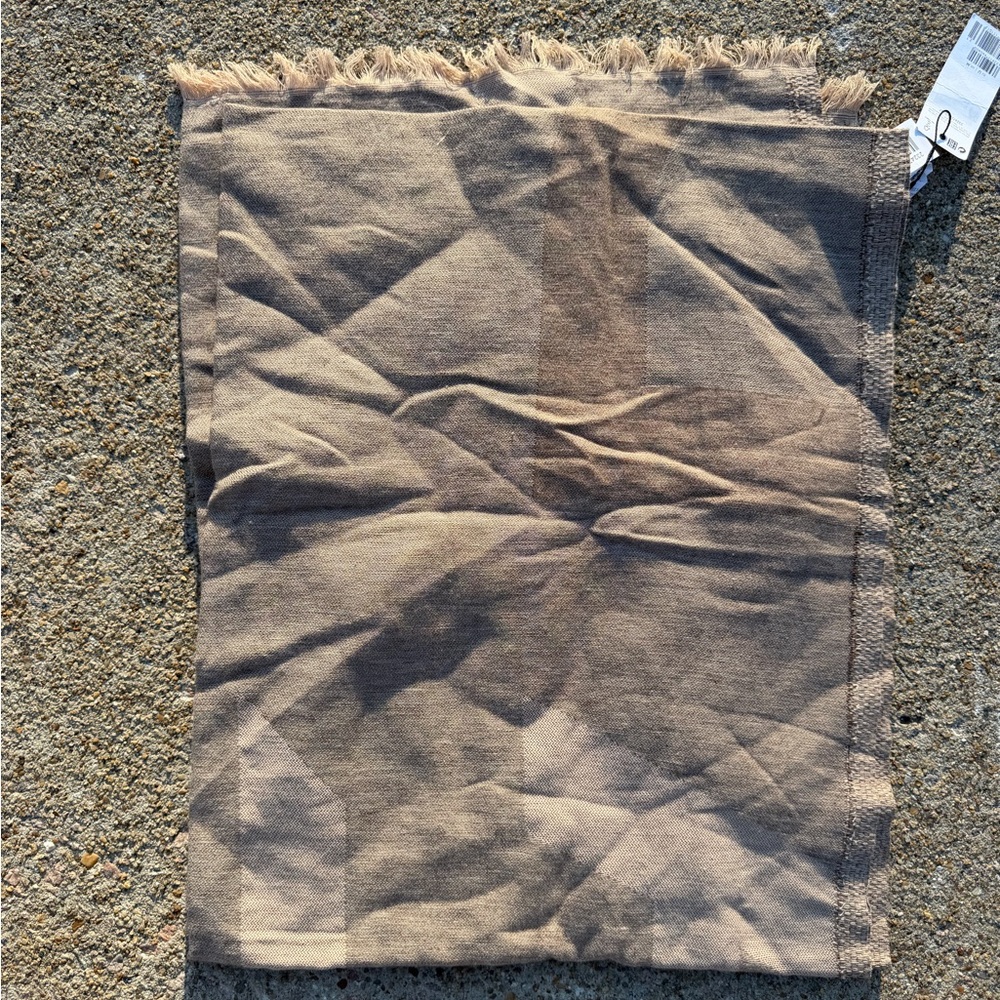 NWT Adolfo Dominguez Jacquard Scarf